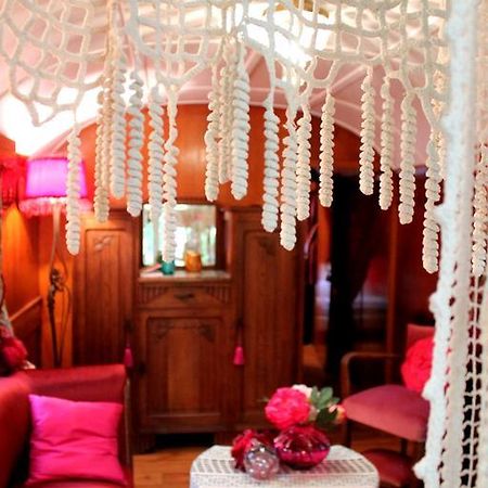 Roulottes Du Rouard Bed & Breakfast Camiers Phòng bức ảnh