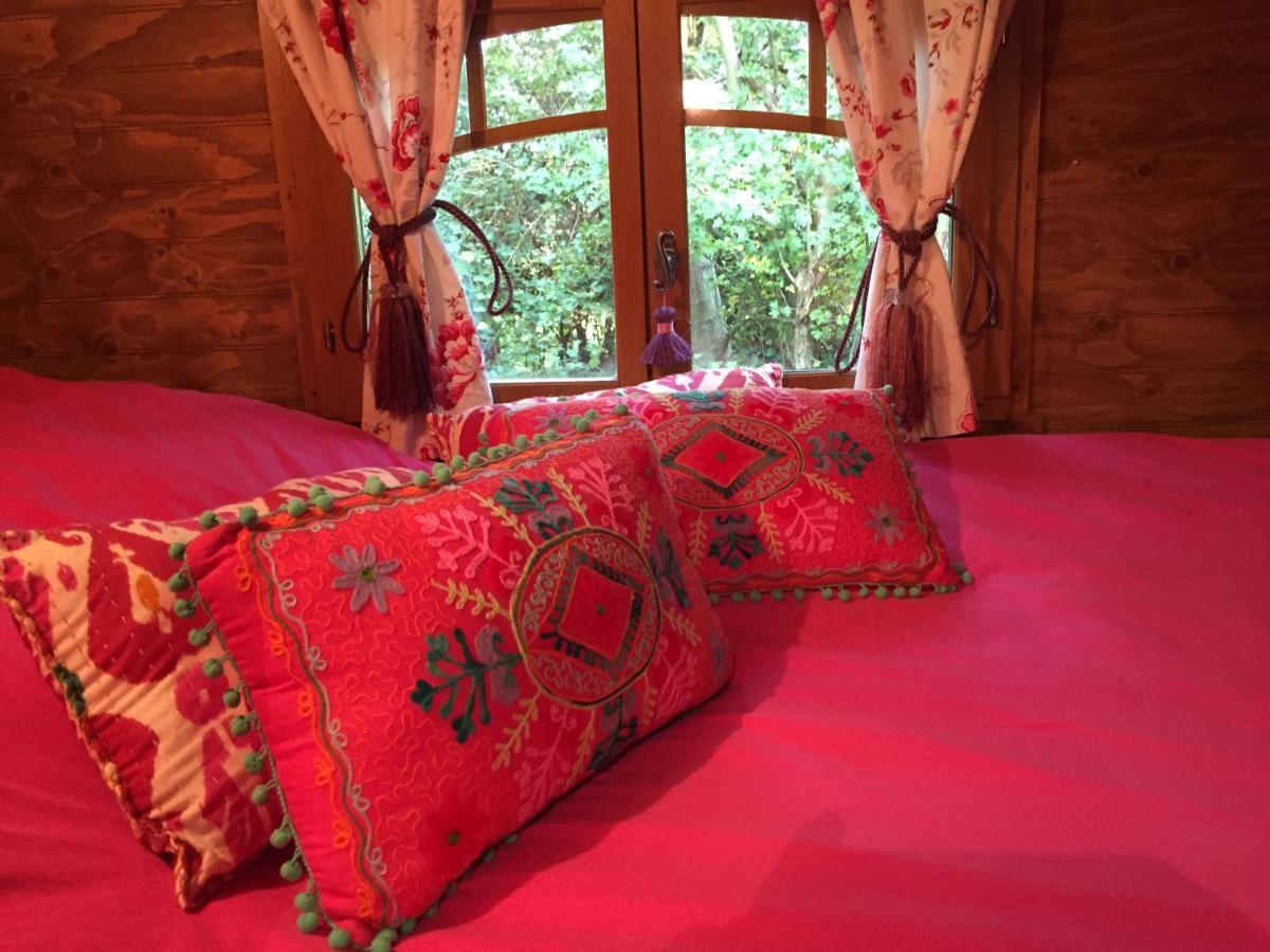 Roulottes Du Rouard Bed & Breakfast Camiers Ngoại thất bức ảnh